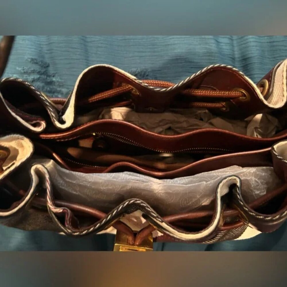 Vintage Burberry shoulder bag. - Picture 9 of 10